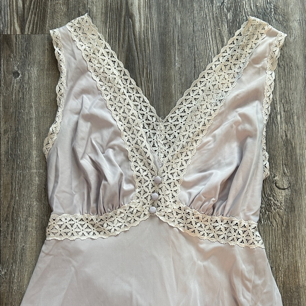 Vintage Vanity Fair Lace Trim Back Tie Nightgown S